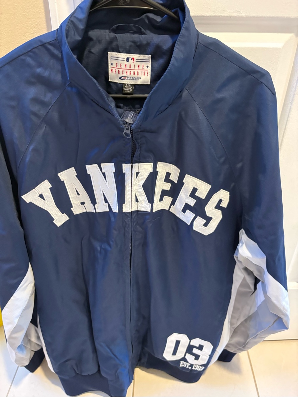 Genuine Merchandise New York Yankees Navy Windbreaker Jacket